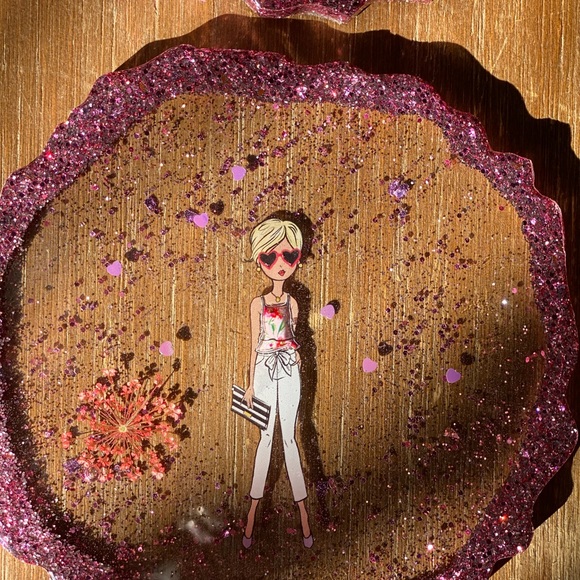 Coasters and trays - Picture 6 of 11